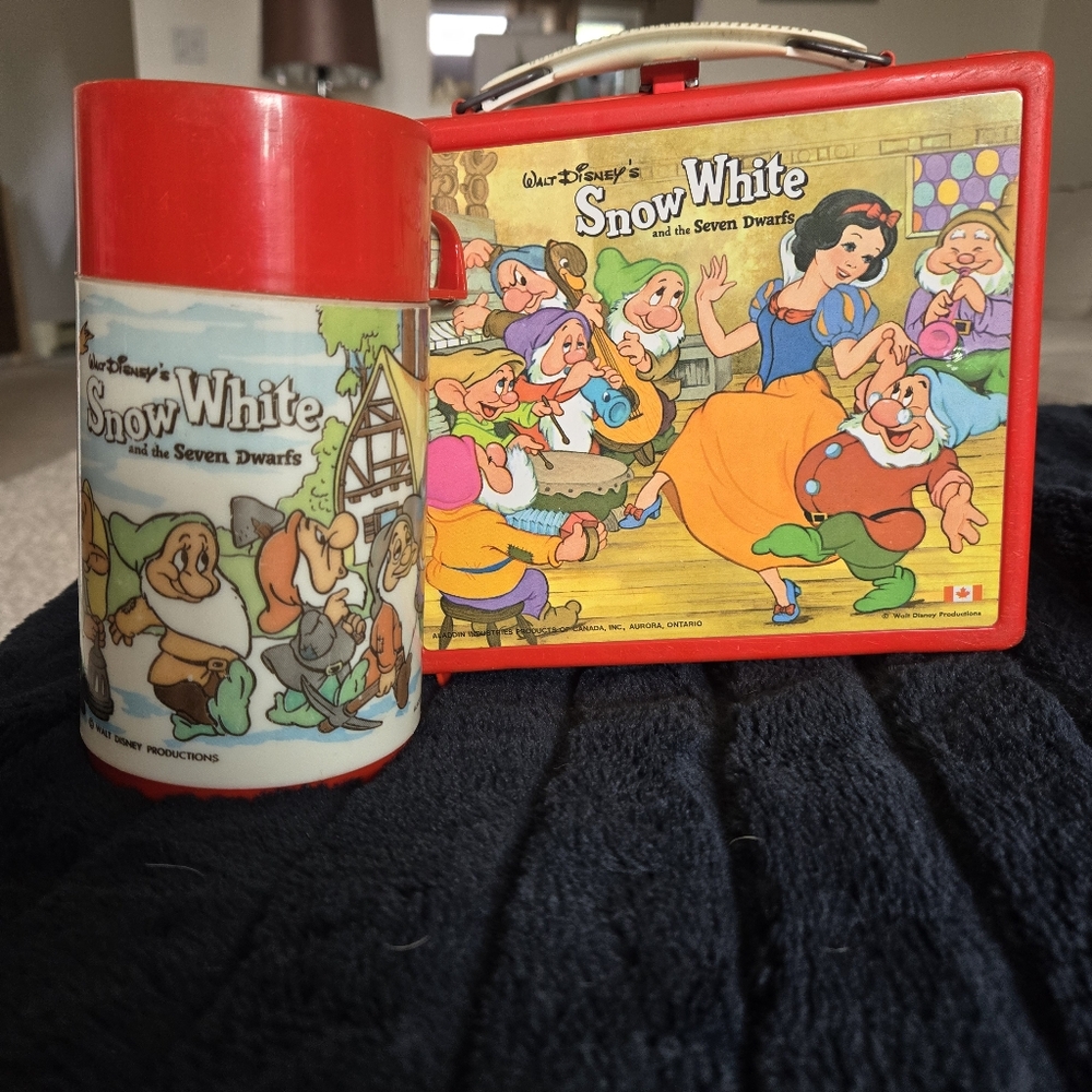 Walt Disney Snow White lunchbox
